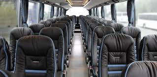 33 Seater Luxury Bus